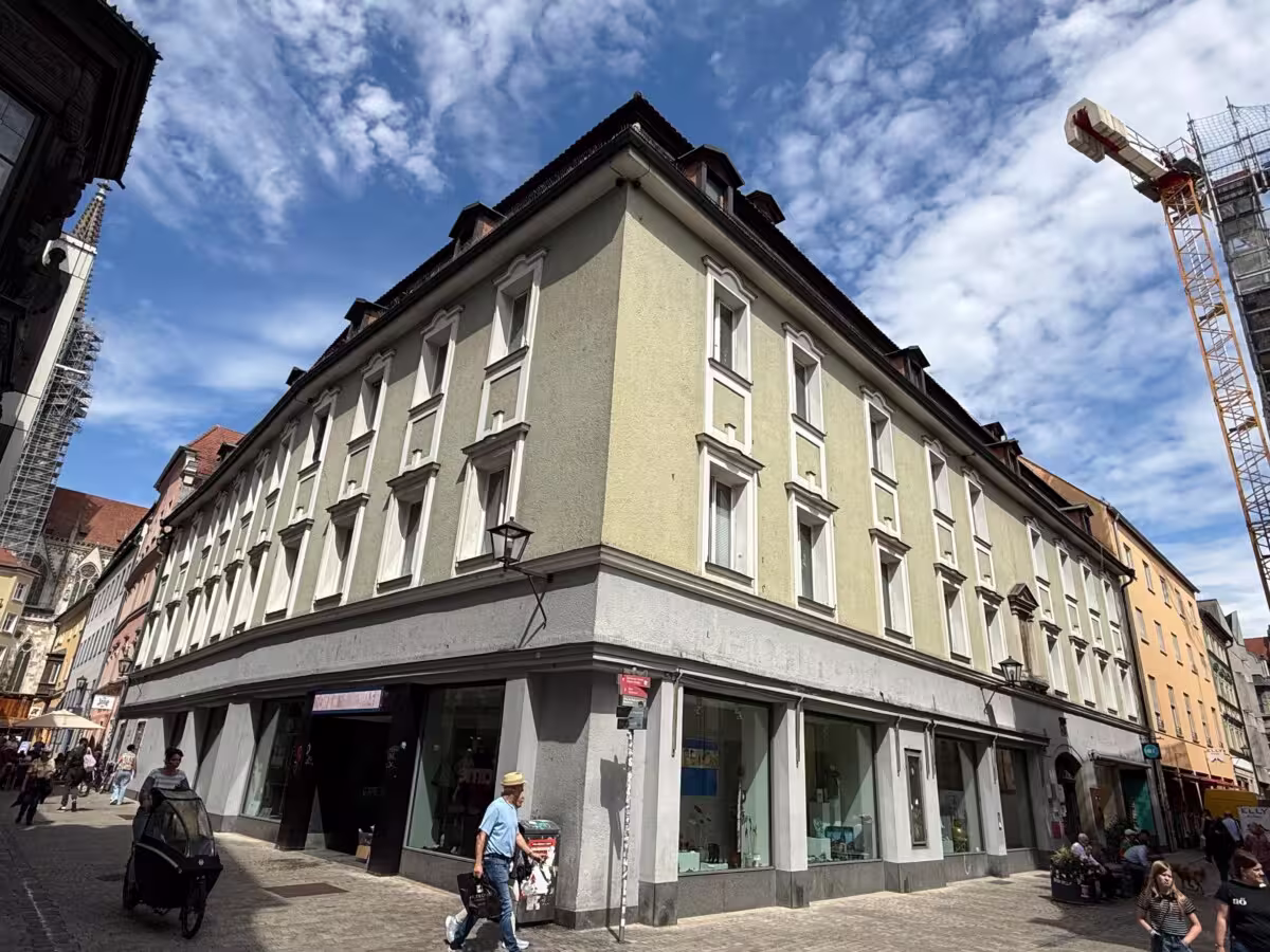 schwarze-baeren-strasse-1-93047-regensburg-aussenansicht-ecke