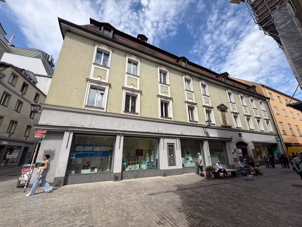 schwarze-baeren-strasse-1-93047-regensburg-aussenansicht